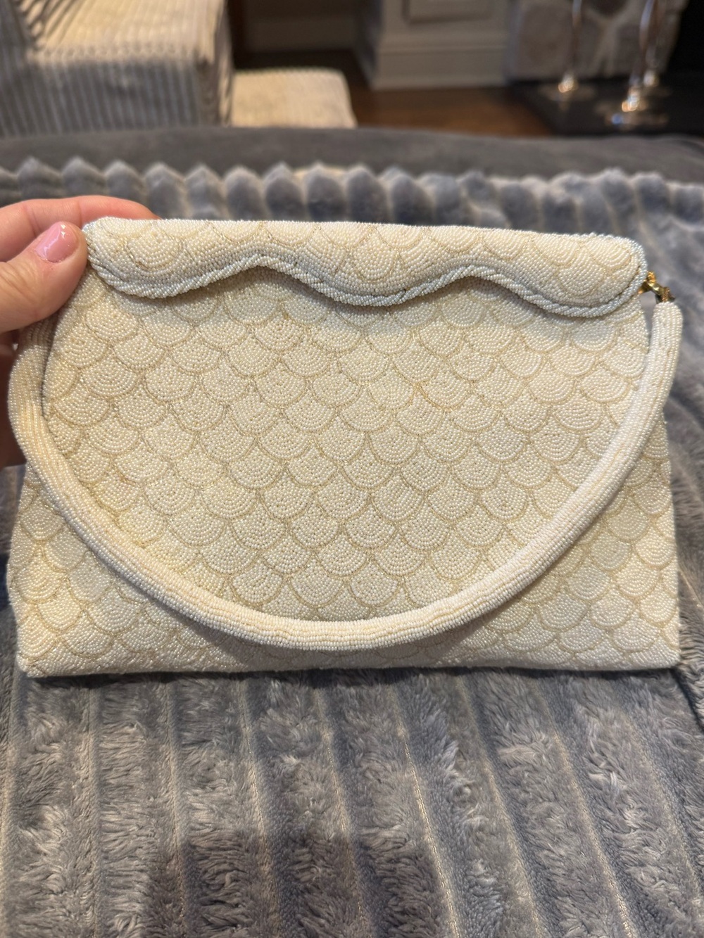Vintage white beaded handbag
